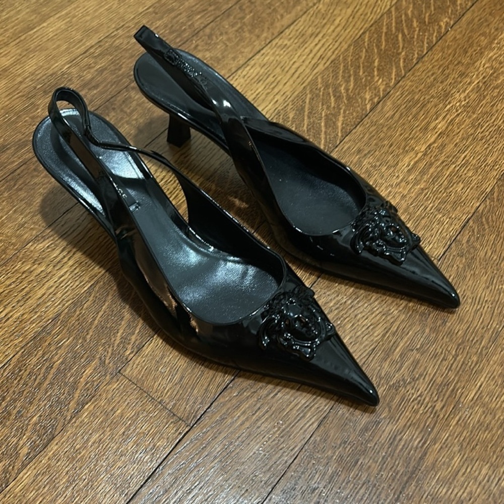 Authentic Versace Black Kitten Heel Pumps with medusa head - Picture 9 of 15